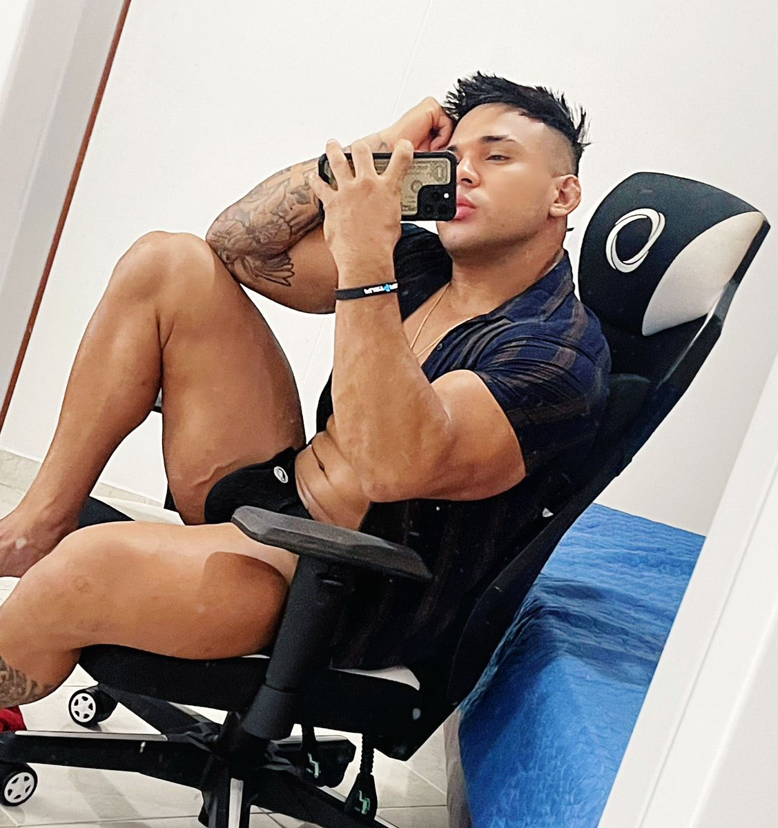 MATTHEW_SANTOS tweet media