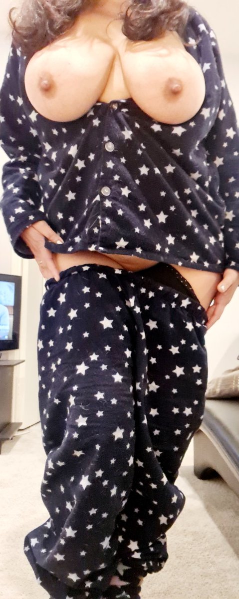 Starry starry night.. with just a few errant dog hairs.. sorry! 🤣