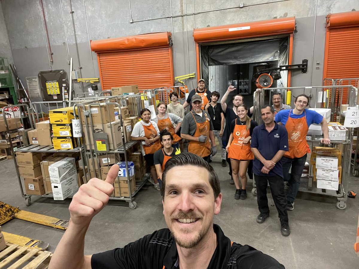 Thomas Hagman (@thomas_hagman88) on Twitter photo This is my rockstar unload team! They just a 2Tan like it was nothing! Thank y’all for your hard work, and dedication! <a href="/utfan4life_texn/">Brad Henson</a> <a href="/garland_haynes/">Garland Haynes</a> <a href="/keren_gorg/">Keren Gorglione</a> <a href="/asando54/">Abel Sandoval</a> <a href="/Jw43wtSharp/">Joann sharp</a> <a href="/jacoby4755/">Jacoby Martinez</a> #6585thepark This is my rockstar unload team! They just a 2Tan like it was nothing! Thank y’all for your hard work, and dedication! <a href="/utfan4life_texn/">Brad Henson</a> <a href="/garland_haynes/">Garland Haynes</a> <a href="/keren_gorg/">Keren Gorglione</a> <a href="/asando54/">Abel Sandoval</a> <a href="/Jw43wtSharp/">Joann sharp</a> <a href="/jacoby4755/">Jacoby Martinez</a> #6585thepark