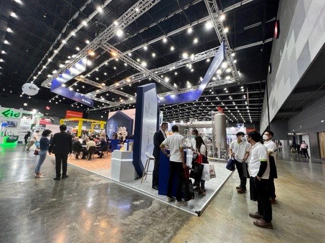 KronesAG's tweet image. It's the second day of #ProPakAsia2022 &amp;amp; we're waiting for you to visit us!
Learn more about the product portfolio, digital implementation and sustainable solutions at our booth AK11 in Bangkok. 🦾

We are motivated &amp;amp; looking forward to seeing you there! 🤩