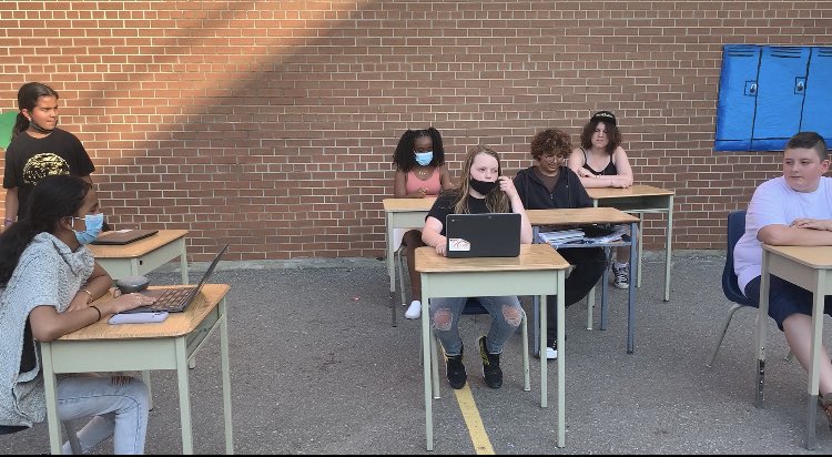 Earnscliffe Arts tweet media
