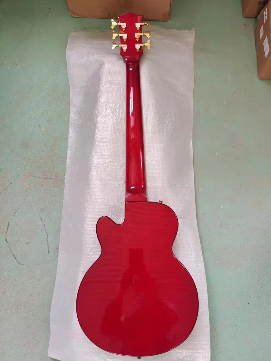 apollonmusic's tweet image. ムムム・・・
#6strings #bass #semihollow