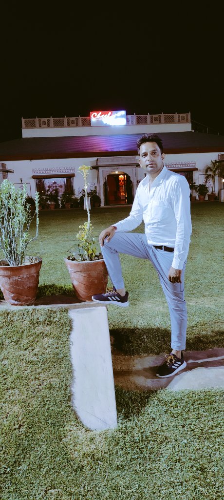 आज मेरा भी जन्मदिन है आप मुझे wish कर सकते है।
🎂Happybirthday
#TodayMyBirthday