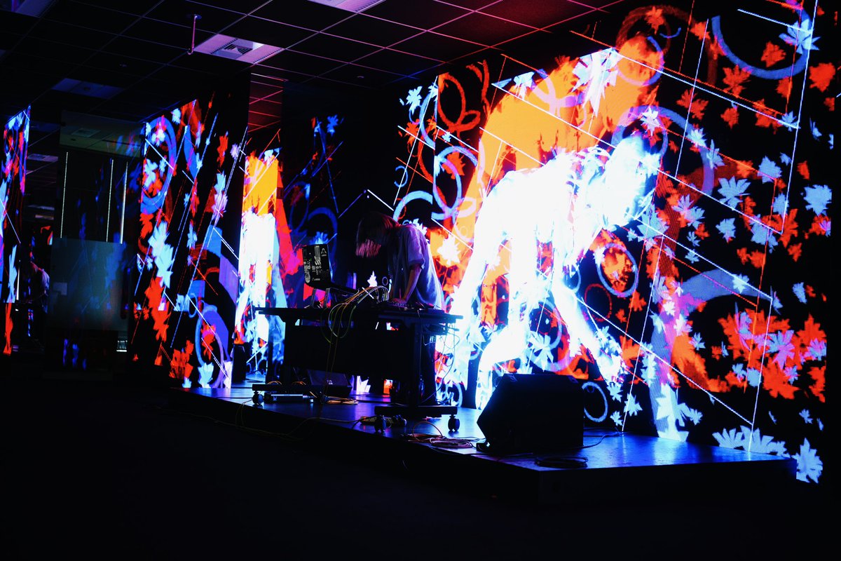 _______pisica's tweet photo. Hyper geek #3 @tunneltokyo
pisica + Ken-ichi Kawamura @__pisica_____ @kenichikawamura
Live photograph - Phont @phont1105
#touchdesigner #madewithtouchdesigner #techno #hyprgeek #tunneltokyo #pisica #phont1105 #angrm_tokyo #angrm #audiovisual #generativedesign #vj https://t.co/49878gnW1l