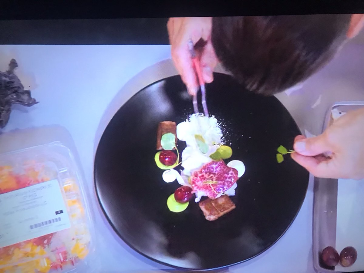 The Chef's Garden (@thechefsgarden) on Twitter photo Our nasturtium flowers got a little screen time in <a href="/netflix/">Netflix</a> Iron Chef Battle Milk (nice catch <a href="/RichieFarina/">richard farina</a>) 🙌🏻 beautiful plating by Chefs <a href="/curtisduffy/">Curtis Duffy</a> and <a href="/dominiquecrenn/">dominique crenn</a> Our nasturtium flowers got a little screen time in <a href="/netflix/">Netflix</a> Iron Chef Battle Milk (nice catch <a href="/RichieFarina/">richard farina</a>) 🙌🏻 beautiful plating by Chefs <a href="/curtisduffy/">Curtis Duffy</a> and <a href="/dominiquecrenn/">dominique crenn</a>