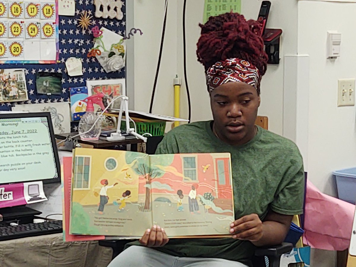 mmiller_ms's tweet photo. The amazing Ms @Anyha29289217 is back with me this year, and she is officially in our "Grow Your Own" #CoMoEd #cpsbest program! We are SO lucky! https://t.co/ZlhPXwHOb2
