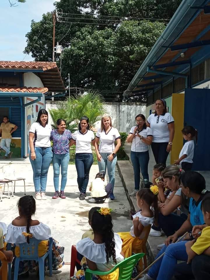 #junio Asi Celebra 8vo Aniv. Del <a href="/MBFPortuguesa/">MBF PORTUGUESA</a> en CEI <a href="/PATRULLERITOS1/">Batalladelavictoria</a> de Transito, en un ambiente rodeado de mucho amor, alegría y paz del @Circuito05Paez  @MPPEDUCACION <a href="/DGSEMPPE/">DIRECCIÓN GENERAL DE SUPERVISIÓN MPPE</a> <a href="/_LaAvanzadora/">Yelitze Santaella</a> <a href="/MariaM_PSUV/">Maria Morillo PSUV</a> <a href="/SupervisionZEP/">División Supervisión ZEP</a> <a href="/DGCE_MPPE/">D.G. Comunidades Educativas 🇻🇪</a> <a href="/gtorodelara/">Gisela Toro Hernández</a> @ZEPortuguesa <a href="/yanmarrojasven/">yanmarrojasven</a>