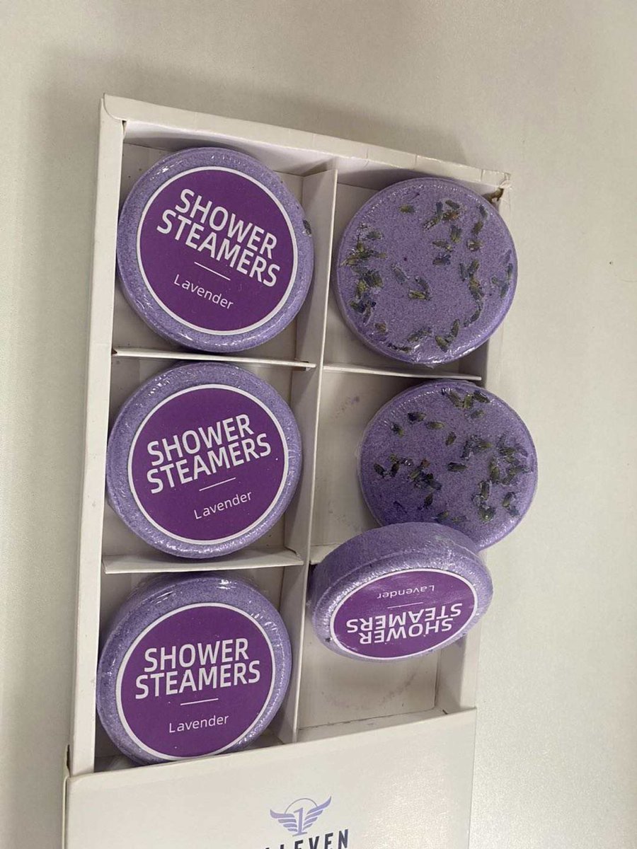 Derrelljlee's tweet image. Just received my media sample for my future bath bomb product !  They smell so good I can smell them through the box ! About to kill the market with these #showerbombs