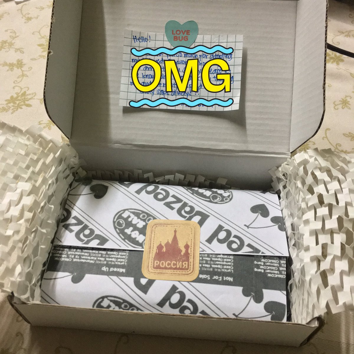 ydrkive's tweet photo. the brown one or the white one? https://t.co/1aF8Ydug4c