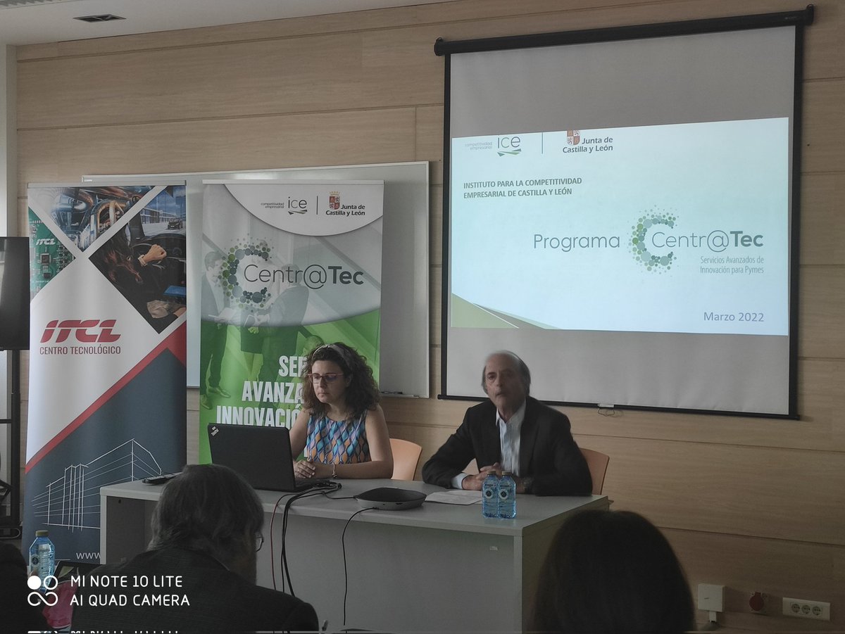 _ITCL's tweet photo. Victoria Molpeceres de @empresasjcyl y Jose Mª Vela, director de #ITCL abren la jornada tecnologias avanzadas en #diseño #electronico #centratec https://t.co/sL4ugxgIVI