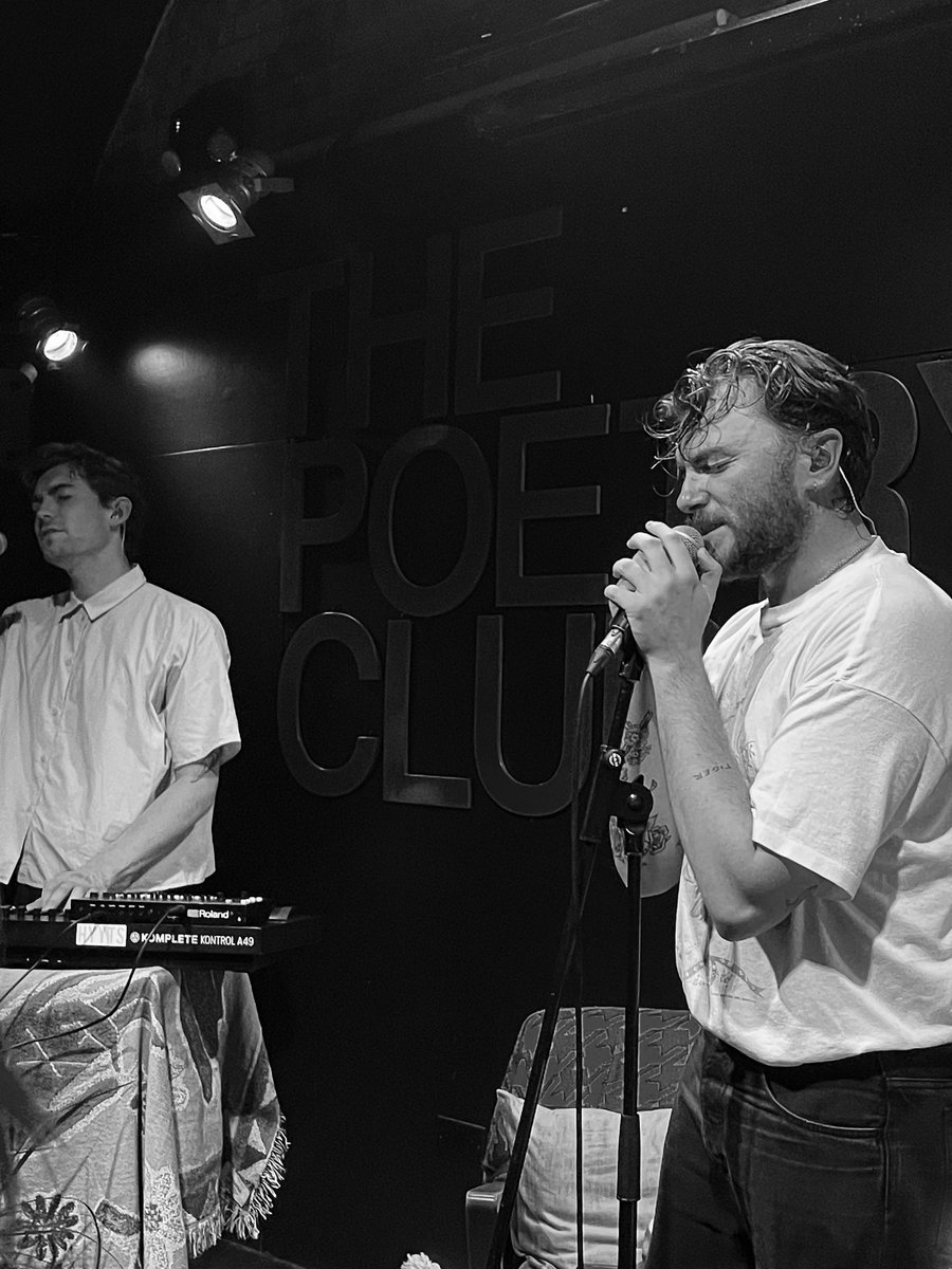 _kurstaan's tweet photo. @hyytsmusic at The Poetry Club https://t.co/TSax8YrOyr