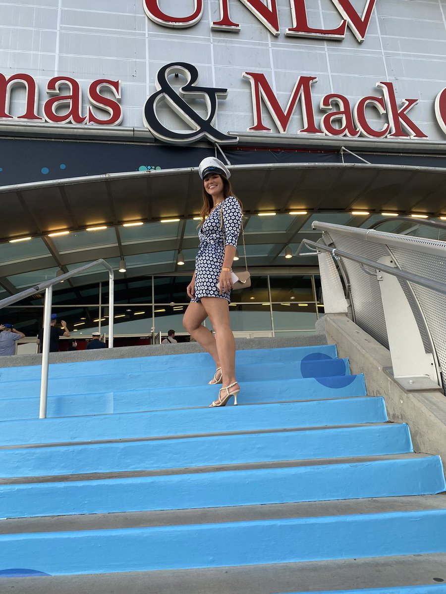 CyberKori's tweet image. Parents- take you kids to #CiscoLive.. 5 years ago I attended my first #CLUS with @SDN_Girl as a premed major who realized 2 years into college that I had no interest in being a doctor. This year I attended #CISCOLive2022 as a @Cisco SE. #WeAreCisco