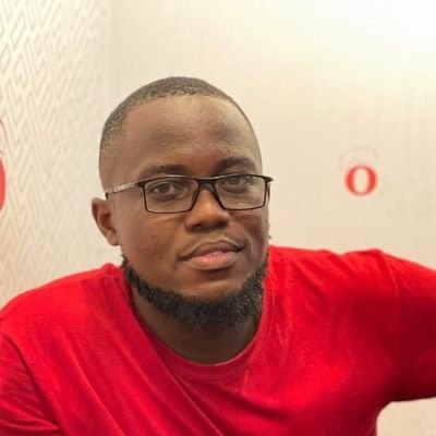 RMA237douala's tweet photo. La TEAM est heureuse toute cette semaine de célébrer les un an de plus de ses membres @darivanov58 @ManuellaPriso et @pauleaudrey :le plus beau cadeau est celui que t'offre la vie : être en pleine santé, faire de nouvelles rencontres, vivre prospère et épanoui !
#HBD🎊🎉 https://t.co/OGhAZb18B6