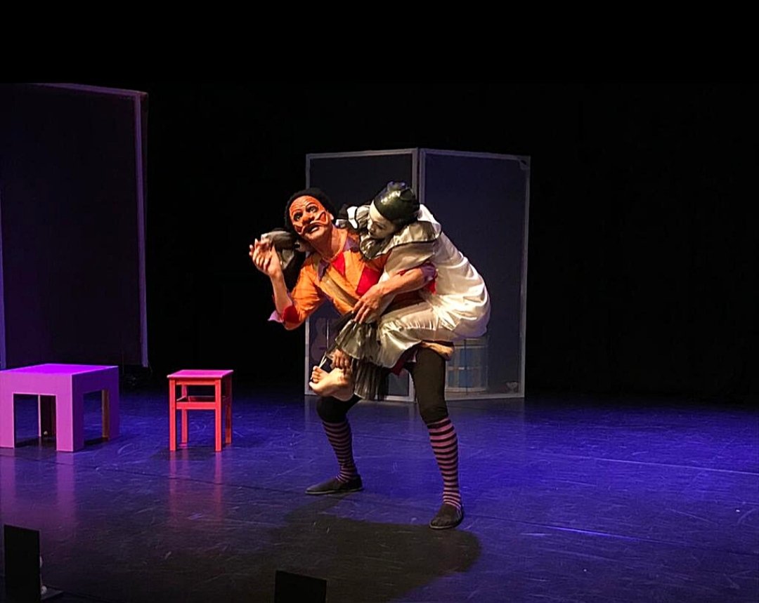 lapisepapel_gal's tweet photo. Festival de Teatro Amador organizado pola compañía Fauna 113 e a Fegatea.
Ambas funcións:
🗓 Ás 20H
⏰ 65 min.
🏬 @ArtikaSala
👥 Recomendado para maiores de 13 anos.
🎟 Entradas a 3€
#artika #teatro #vigo #cultura #axenda #ocio #seguro #vigocultura https://t.co/XRn78SzvkI