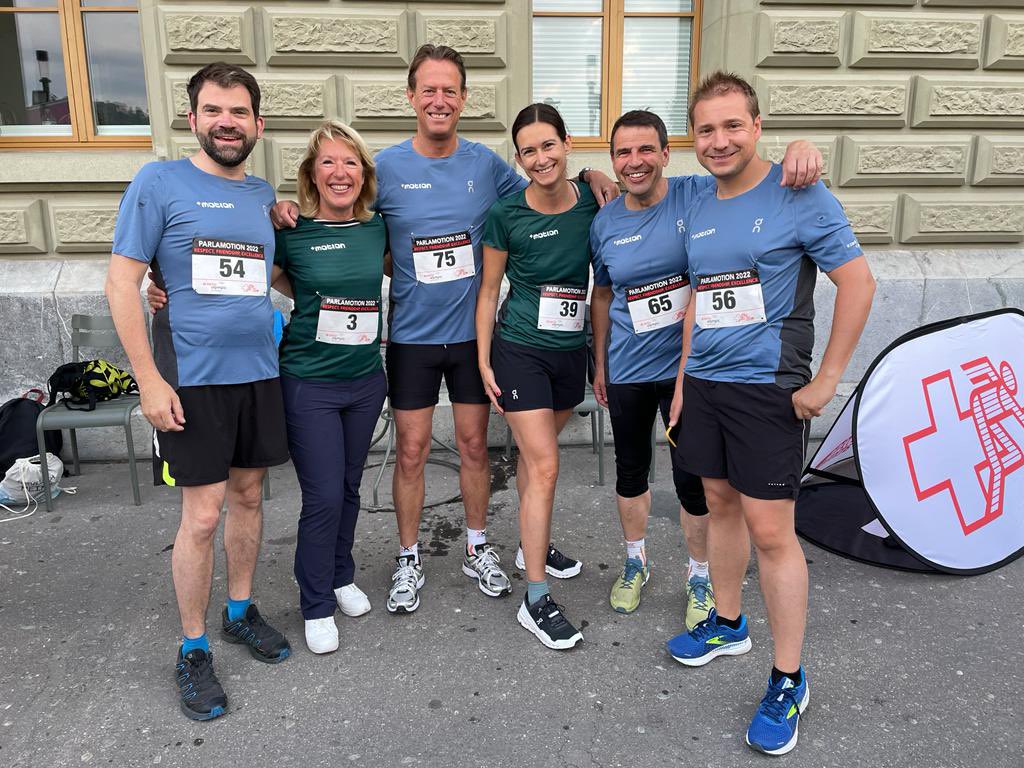 CottierDamien's tweet image. Pour bien démarrer la journée les parlementaires courraient ce matin a 6h30 autour du Palais 🏛🇨🇭🏃‍♀️🏃‍♂️🏃merci #parlamotion @swissteam Dès 8h reprise des débats notamment sur les primes LAMal 🗳