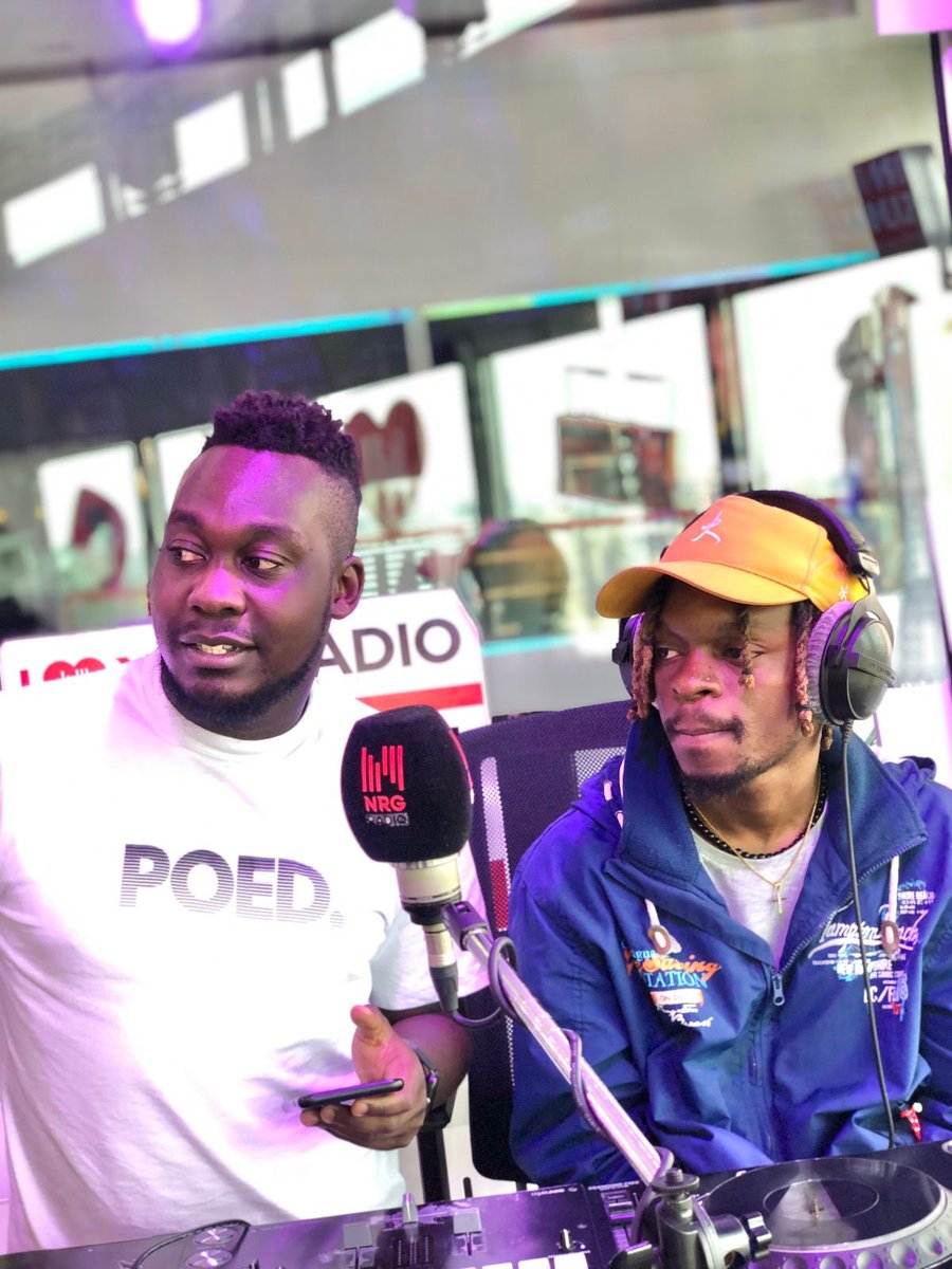 PoedTheBrand's tweet photo. The more positive energy you throw into the Universe, the more positive energy it gives you back. @NRGRadioKenya @ShaqoEl @spinkingske 
White+Black Poed Futura Tee.
Price- 1200ksh

#futura #fitness #wellness #poedified https://t.co/tHqq8FpH2D