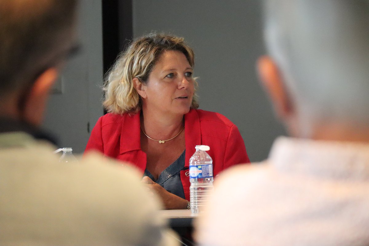 Durant cinq ans j’ai travaillé avec les maires de toute la circonscription. Je n’ai jamais tenu compte de leur étiquette politique. 

Notre point commun le territoire. J’ai souhaité aujourd’hui réunir ceux qui me soutiennent à Pierrefeu. 
 
Je les remercie pour leur soutien !