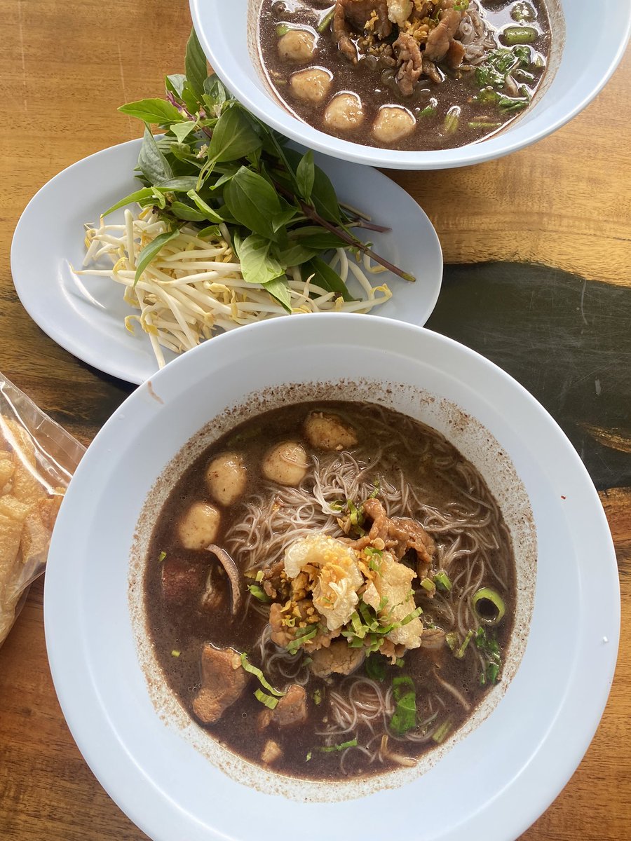 VTipsee's tweet photo. ร้านเดิม #นาโยง 😎😎😎 https://t.co/ZxUr3JtQUa