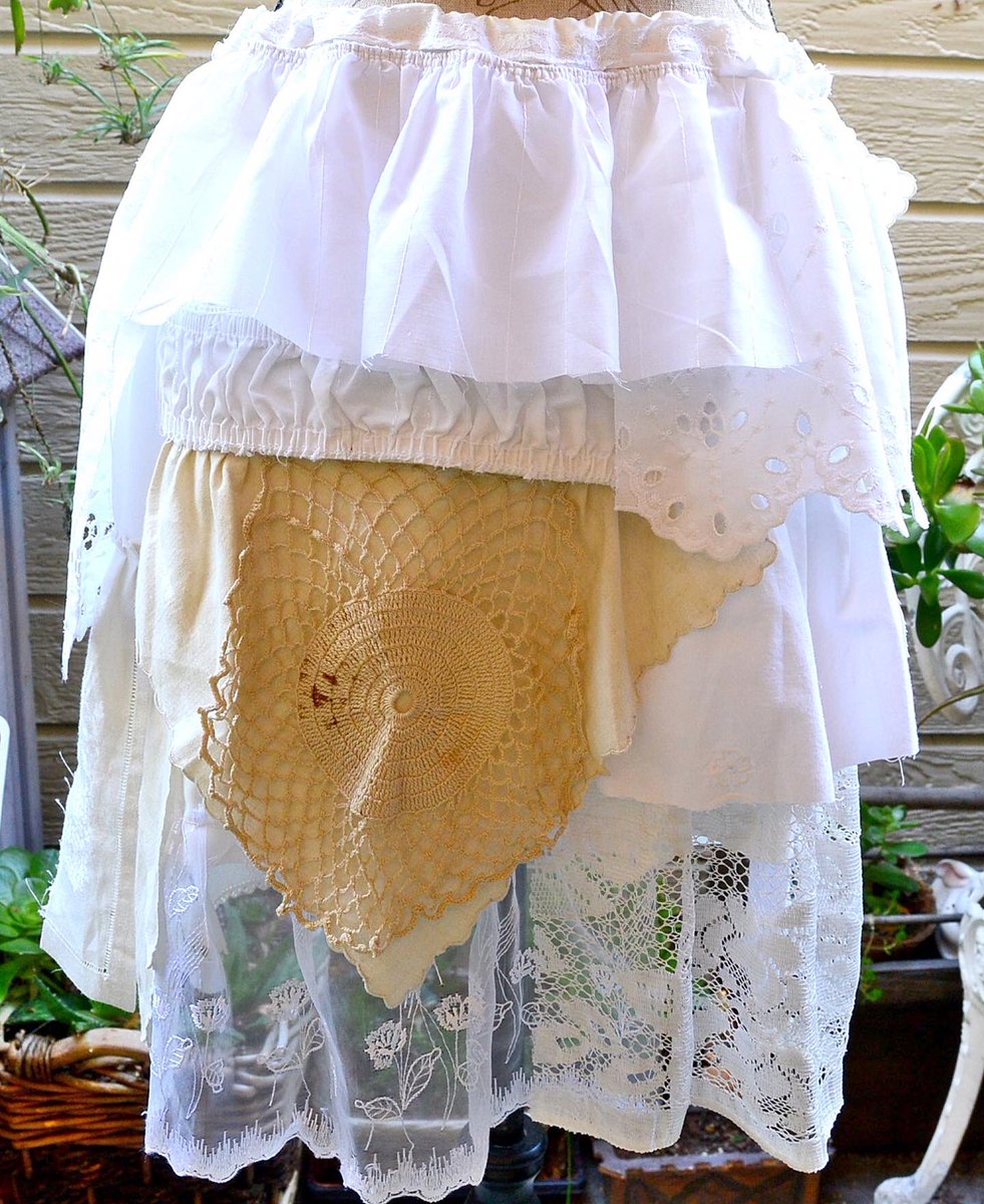 LaceLive's tweet photo. New skirt available for any occasion @Etsy #laceskirt #HIPPIE #weddingskirt #wedding #vintagelace #event #festival #festivalwear https://t.co/P9RRrX5kQO