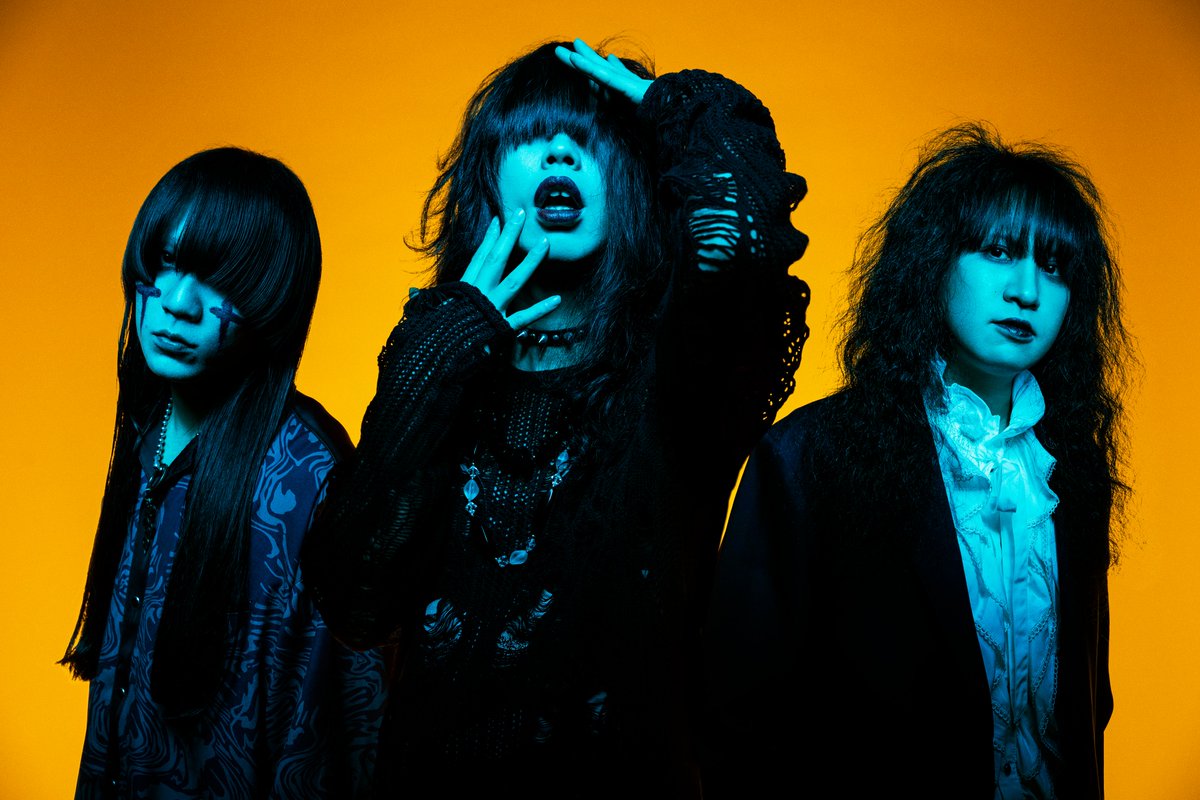 KubihuriDolls's tweet photo. 【遂に明日レコ発！】
『DOLL!DOLL!DOLL!』を多くの人が聴いてくれて、嬉しい声がたくさん届くので我々とても嬉しいです。でもその自信がある一枚が今作。
どうです？生で首振りDollsを感じてみませんか？
まずは明日渋谷clubasia。
最高のロックンロールショーを魅せます。
https://t.co/0GXHtgYLoT https://t.co/Zt4nhiEvAN