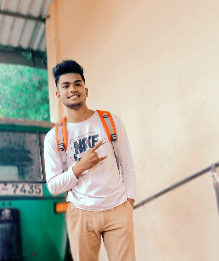 Presad12's tweet photo. ඇසුනද....?🍂🍀
රිදුනද ....🥀🍂
හිත #මගේ ...💔🥀
#did You hear Hurt My Hurt..🍂🥀 https://t.co/7EUKIc8KiL