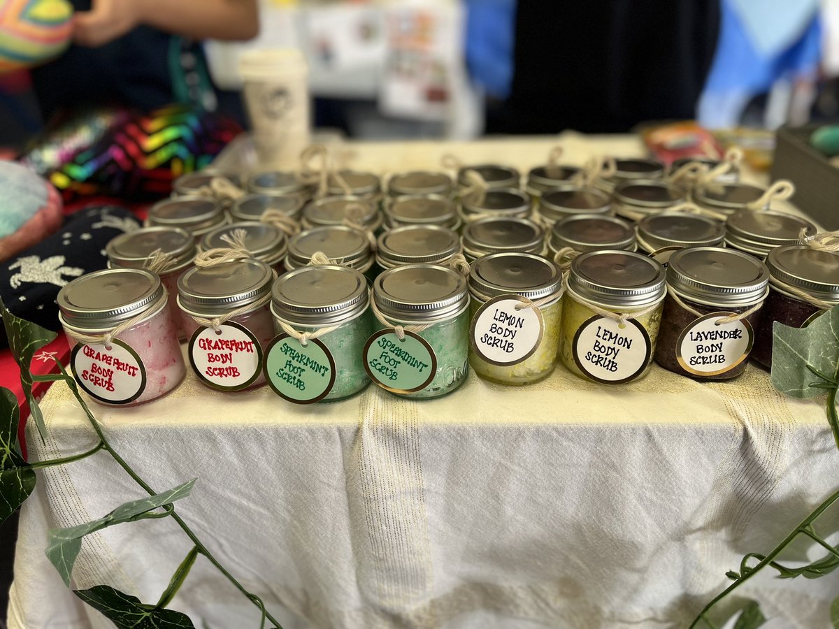 WandinaPS's tweet photo. Year 6 Enterprise Day- STEM at it’s best!  Real life learning linked to business planning, product development and marketing.  Awesome work Team Wandina ❤️❤️ #STEMeducation #teamwandina @LisaCriddle2 @DiMiller2 @WA_Edu_News https://t.co/CPKumjU8PD
