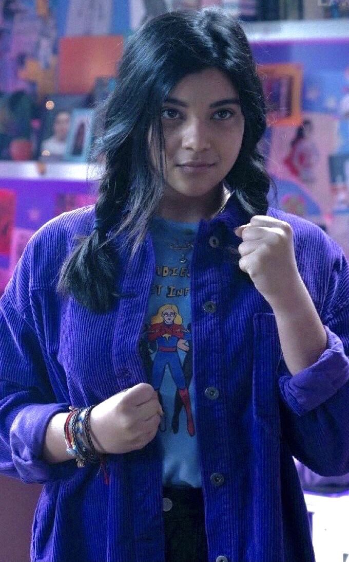 leslieq__'s tweet photo. i NEED to see my faves #MsMarvel and America Chavez interact on screen together😩 https://t.co/BBKp16PaQ2
