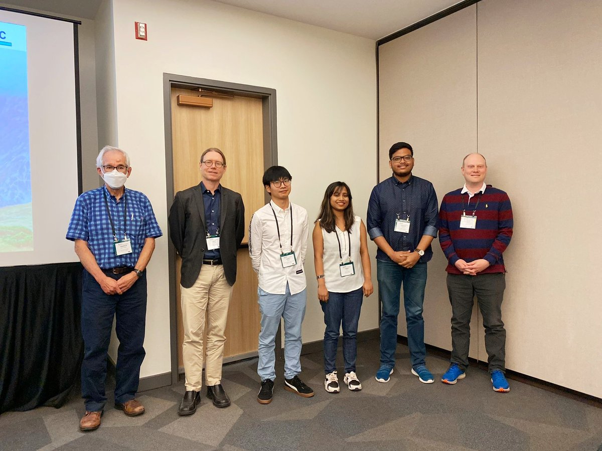 i_m_dsarkar's tweet photo. Received student prize for oral presentation in the #ssNMR symposium in honour of Prof. Roderick Wasylishen in #CCCE2022, my #FirstInPersonConference. Heartiest congratulations to other winners and fellow students for their awesome work! Big thanks to @MichaelisNMR group members. https://t.co/DYIv5j44gA