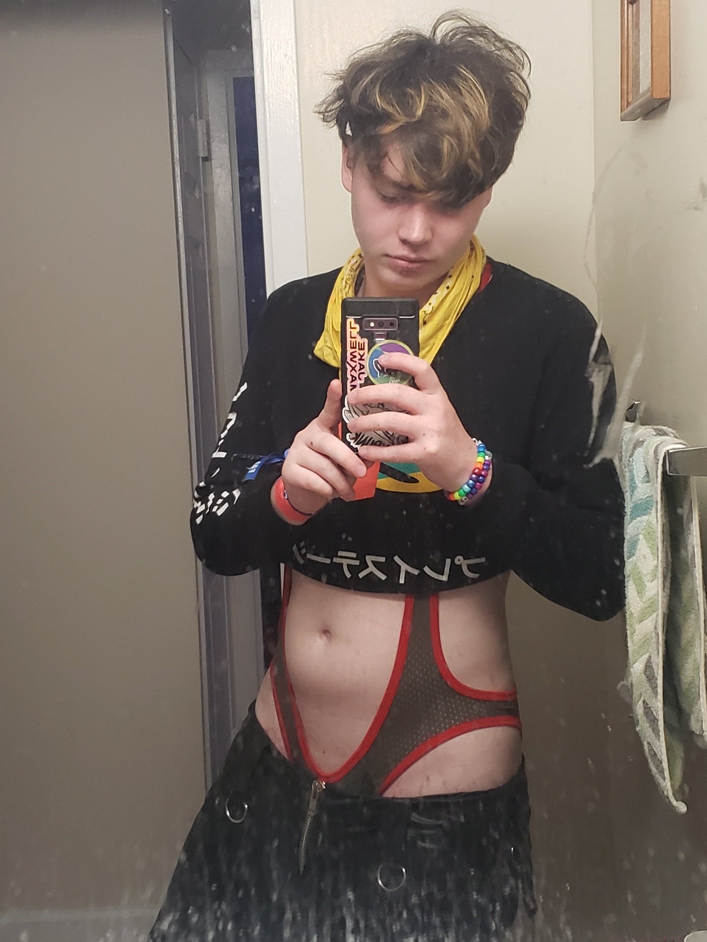 ?? Sexy outfit I wore recently!
#gay #twink #onlyfansboys https://t.co/BGeu6Rex9k