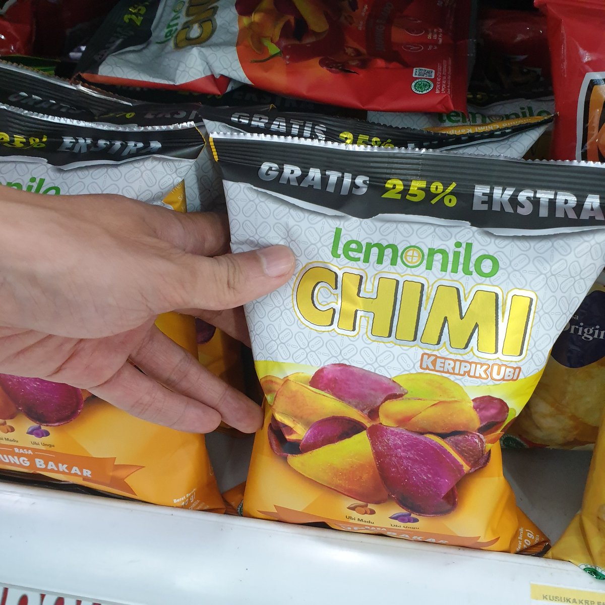 WennyKT's tweet photo. #ganjelanyangbener ya si chimi @lemonilo ini 😁 https://t.co/Ddet2Tbi7S