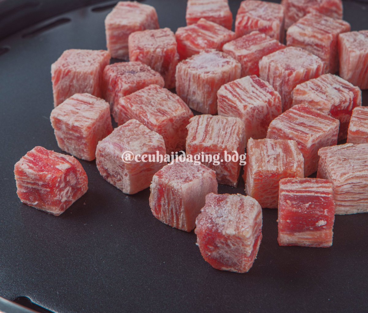 ceuhajidaging's tweet photo. Yes we’re open!

Ready stock

US Slice Beef Shortplate
Meltique Slice
Saikoro
Chicken Slice
Meltique Steak Mess &amp; Premium

Hayu atuh bbq-an~

Order :
WA 089694901268
📍Jl AH Nasution no 101 Bandung https://t.co/hFGLcmP1Yt