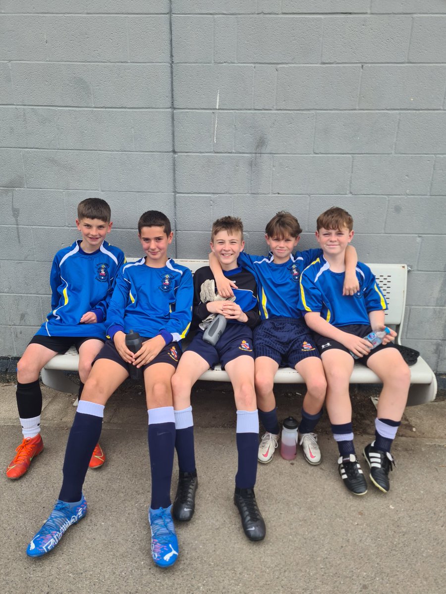 StPetersPhysEd's tweet photo. After 2 years without a district team, north and south Solihull schools faced off in a district match. 5 St Peters boys were picked and all contributed extremely well. The match resulted with South Solihull winning 4-0. https://t.co/D1Gg8Mz6ZJ