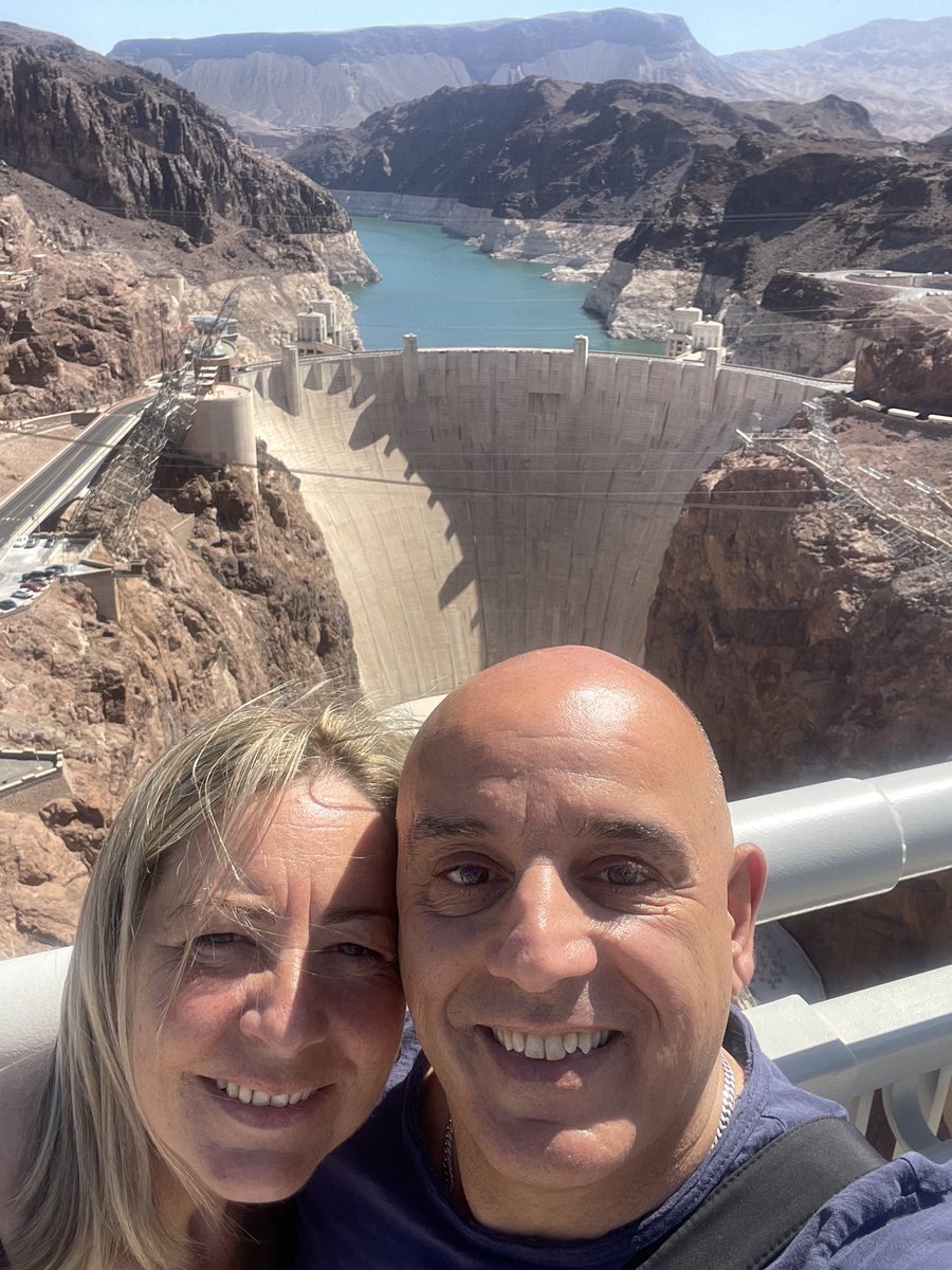 momm_uk's tweet photo. Fab trip to Hoover Dam with @damfuntours definitely recommend if youโre in Vegas T๐#SmallJoy #Vegas #EngineeringGeek https://t.co/qZ6YUMuRl0
