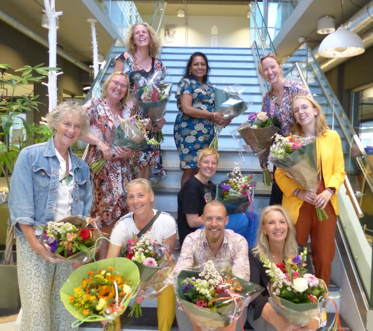 Feestelijke certificaatuitreiking 100e Almeerse intern cultuurcoördinator. De icc'er op school is dé spil voor goed cultuuronderwijs voor ieder kind. Lees meer: bit.ly/3b5MhWH