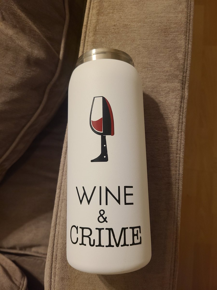 dormantpanda's tweet photo. Decided to get a little crafty with my water bottles tonight while I flip over to a night shift. First one is a tribute to @WineandCrimePod #Silhouette #ThanksIHateIt https://t.co/uTcPsMaA7S