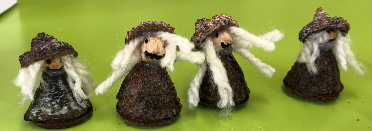 FET_Ov_Isidoro's tweet photo. Hemos llenado la clase de brujas y brujos que huelen a eucalipto. Cuando los de cuarto de @FET_Oviedo nos ponemos artistas... https://t.co/ajMlksyK9Q