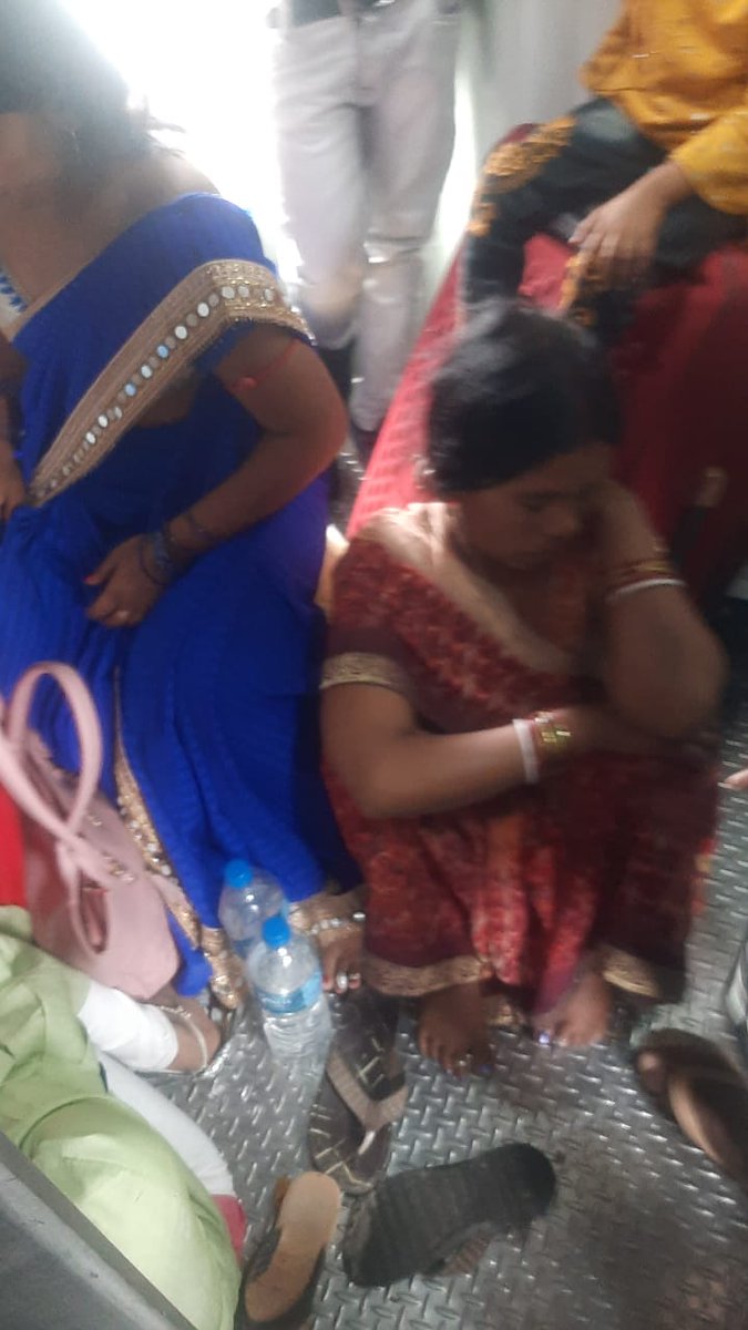 ideakrish's tweet photo. @Indianrailway18 Sr citizens are travelling in the train no 22972.3 tier AC coach are like a general coach.cant even use washroom as People are sitting infront of Bathroom https://t.co/w8ZoifkEv4 help imm https://t.co/qDHTbdtZFU