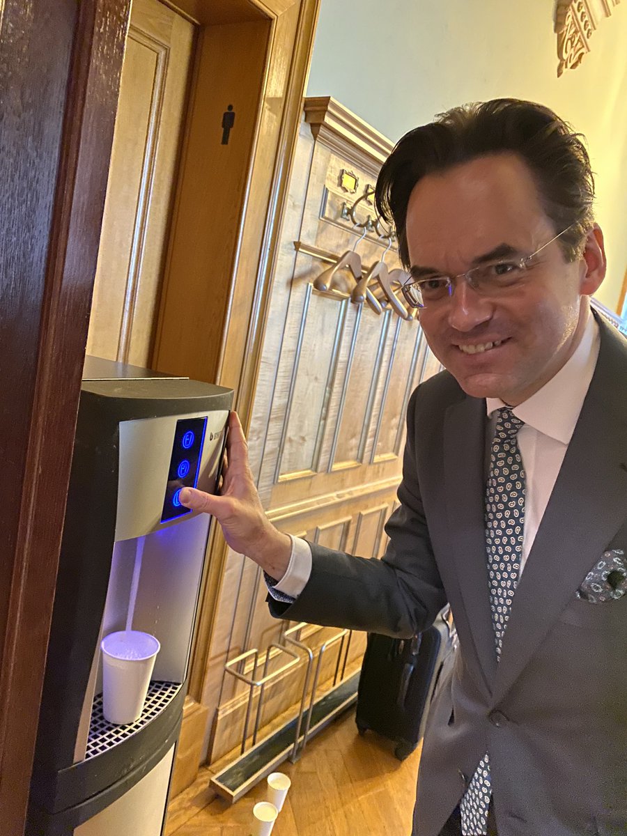 Michel Guillaume tweet media