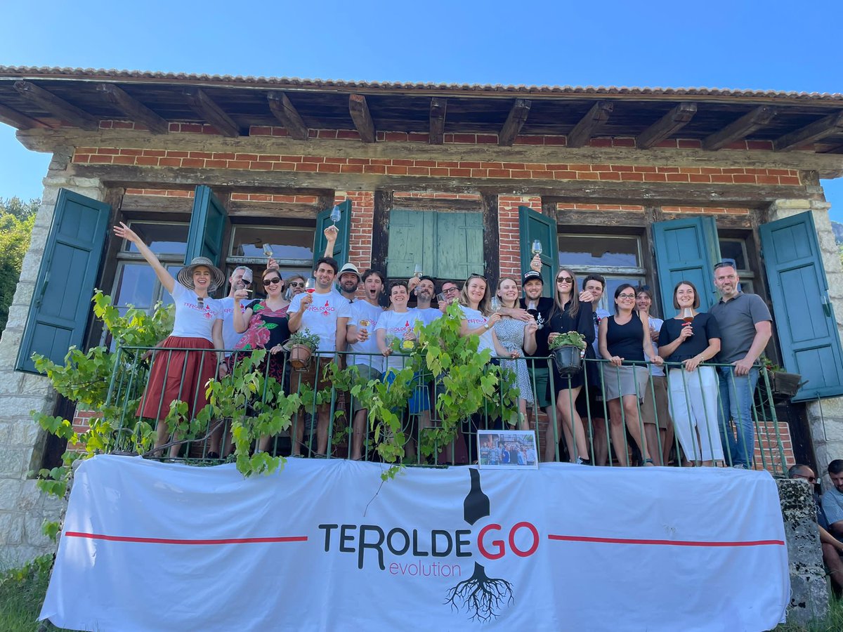 #teroldegoevolution !!

#trentino #teroldego #teroldegorotaliano #pianarotaliana <a href="/dolomitipaganel/">Dolomiti Paganella</a> <a href="/VisitTrentino/">Visit Trentino</a> <a href="/trentinowine/">Consorzio Vini del Trentino</a>