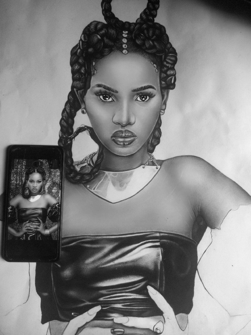 ArtistMM4's tweet image. Reference and the drawing