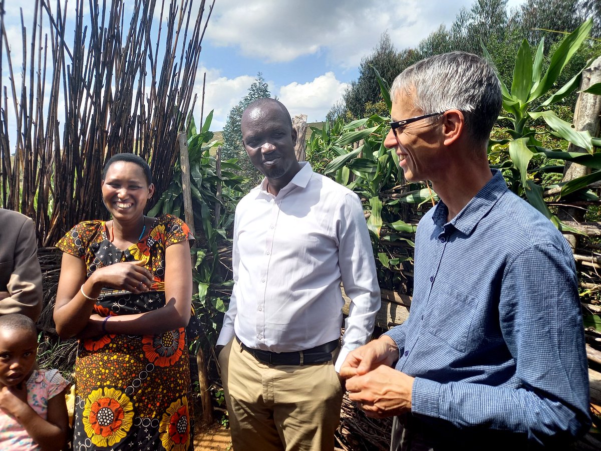 I met Claudine yesterday in Mwaro.  See the shine on her face when I asked her what it felt like to be a #lightmother in her colline (Hill community) #inspiration #itstartsonanAfricanfarm <a href="/RippleEffectNGO/">Ripple Effect</a>