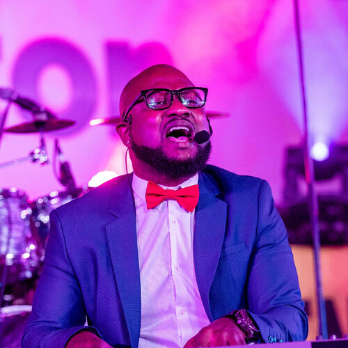 LagosJumpRadio's tweet photo. #NowPlaying: Slowly - Serani/Oxlade Get the Lagosjump Radio app https://t.co/MK1bn8cQdO
 Buy song https://t.co/ZxXRZXVH5V https://t.co/bSUPffAJgp