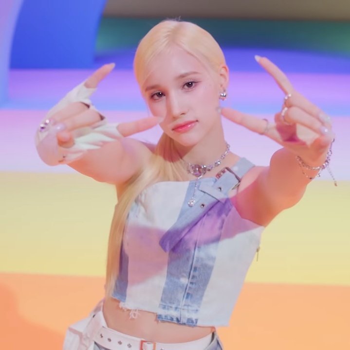 phoenixbahiyyih's tweet photo. Ella es la 4th Gen Princess, con solo unas capturas del teaser puedo ver que todos seremos cautivados por su inigualable belleza y encanto letal✨

#HUENING_BAHIYYIH  #휴닝바히에 https://t.co/sg6es1AlYw