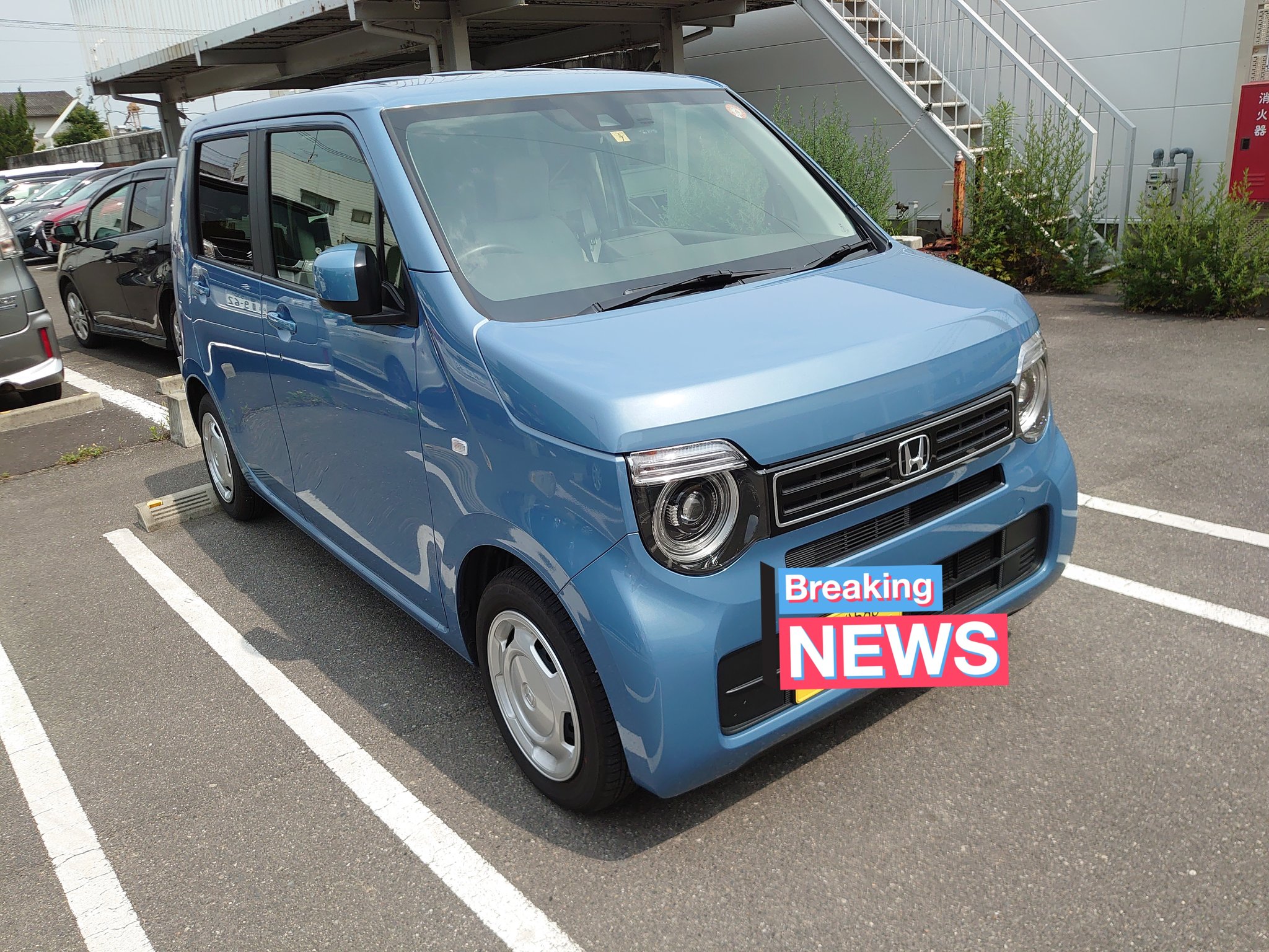 大地千春 こんにちは リコールの為 代車 電動パーキングブレーキ ブレーキホールドは便利ですがやはり私には窮屈感あります ターボ車なので平均燃費悪いですねぇ T Co Lx73dctsi4 Twitter