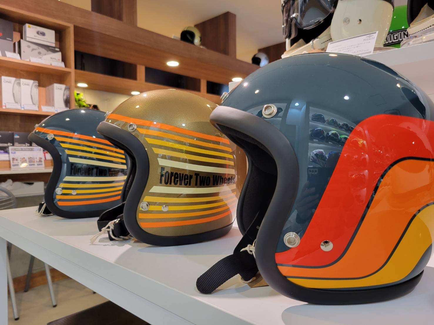 تويتر Motostyle奈良 على تويتر Tt Amp Co の人気モデルが再入荷 トゥーカッターstd各色揃っています スーパーマグナム レインボー セブンティーズライン カッコイイです 関西 京都 奈良 500tx スーパーマグナム トゥーカッター ライコランド