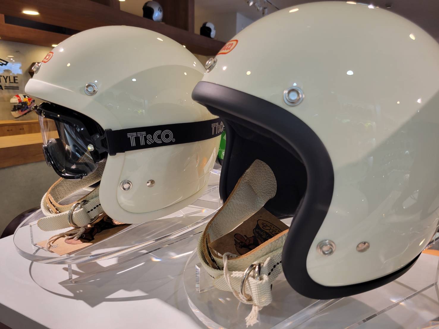 Motostyle奈良 Tt Amp Co の人気モデルが再入荷 トゥーカッターstd各色揃っています スーパーマグナム レインボー セブンティーズライン カッコイイです 関西 京都 奈良 500tx スーパーマグナム トゥーカッター ライコランド Motostyle