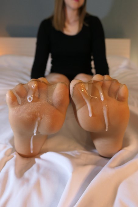 Would you fill my soles like that? https://t.co/F9ZXvsY8Hn<a href="/tag/feet"class="tags"><span>#feet</span></a><a href="/tag/onlyfans"class="tags"><span>#onlyfans</span></a><a href="/tag/onlyfansfreetrial"class="tags"><span>#onlyfansfreetrial</span></a>