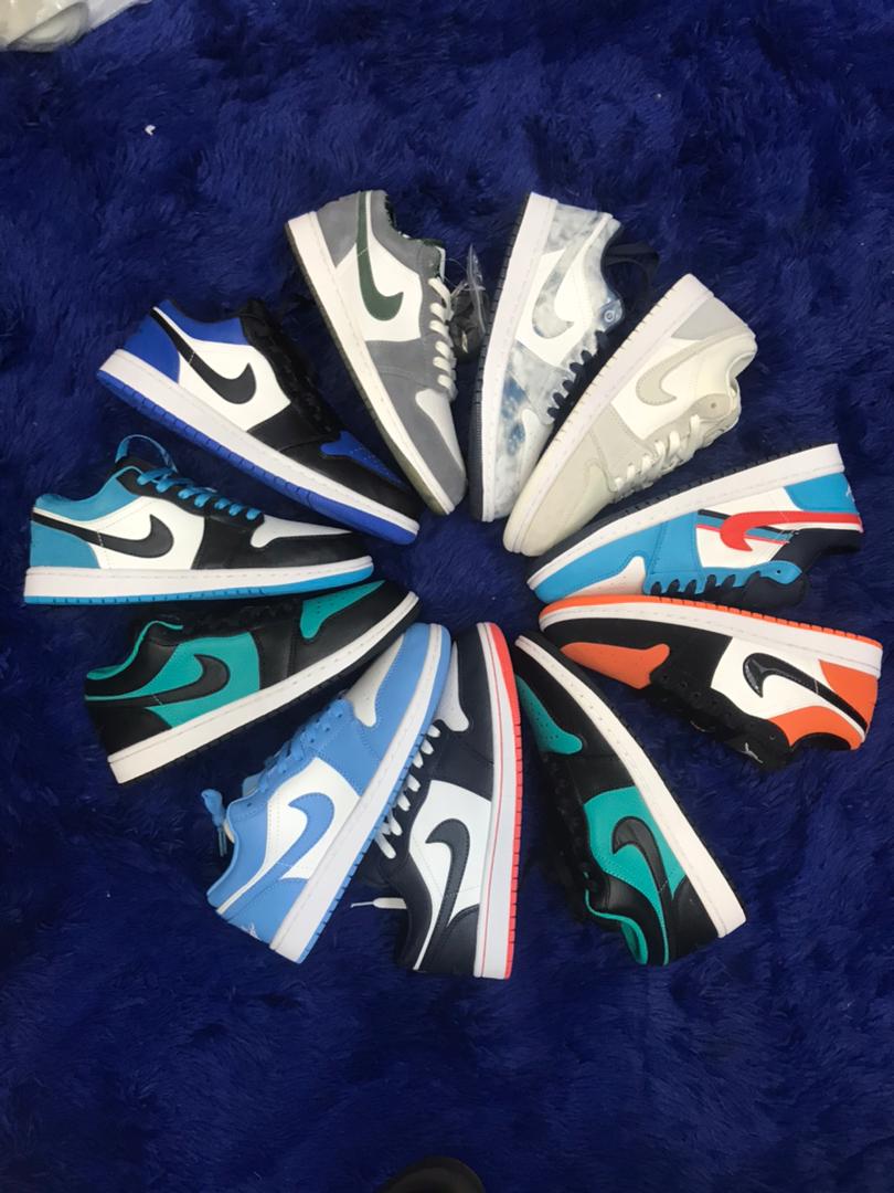 ZimNotAround's tweet photo. Get your kicks now !!!
👉 all colors available
for only $35
@MassyTino @BrianMashie 

📞 0777393410 / 0779079262 https://t.co/sXDQKW04q4
