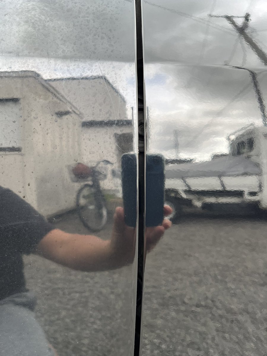 omi_ssk's tweet photo. 洗車🚘とは別案件で手元にあるクルマがキズだらけなので、ビフォー/アフター作って見ました😗

https://t.co/z2odrIQEDV

＃青森 ＃弘前 ＃津軽 ＃洗車 ＃洗車代行 https://t.co/ZDypaMdOHb
