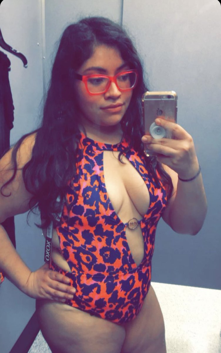 _girlmeetsw0rld's tweet photo. My old Snapchat memories reminded me that I DID NOT buy these swimsuits, all bc I thought I looked FAT smh now I wish I had these for #hotgirlsummer https://t.co/4FR8bLj6Sb